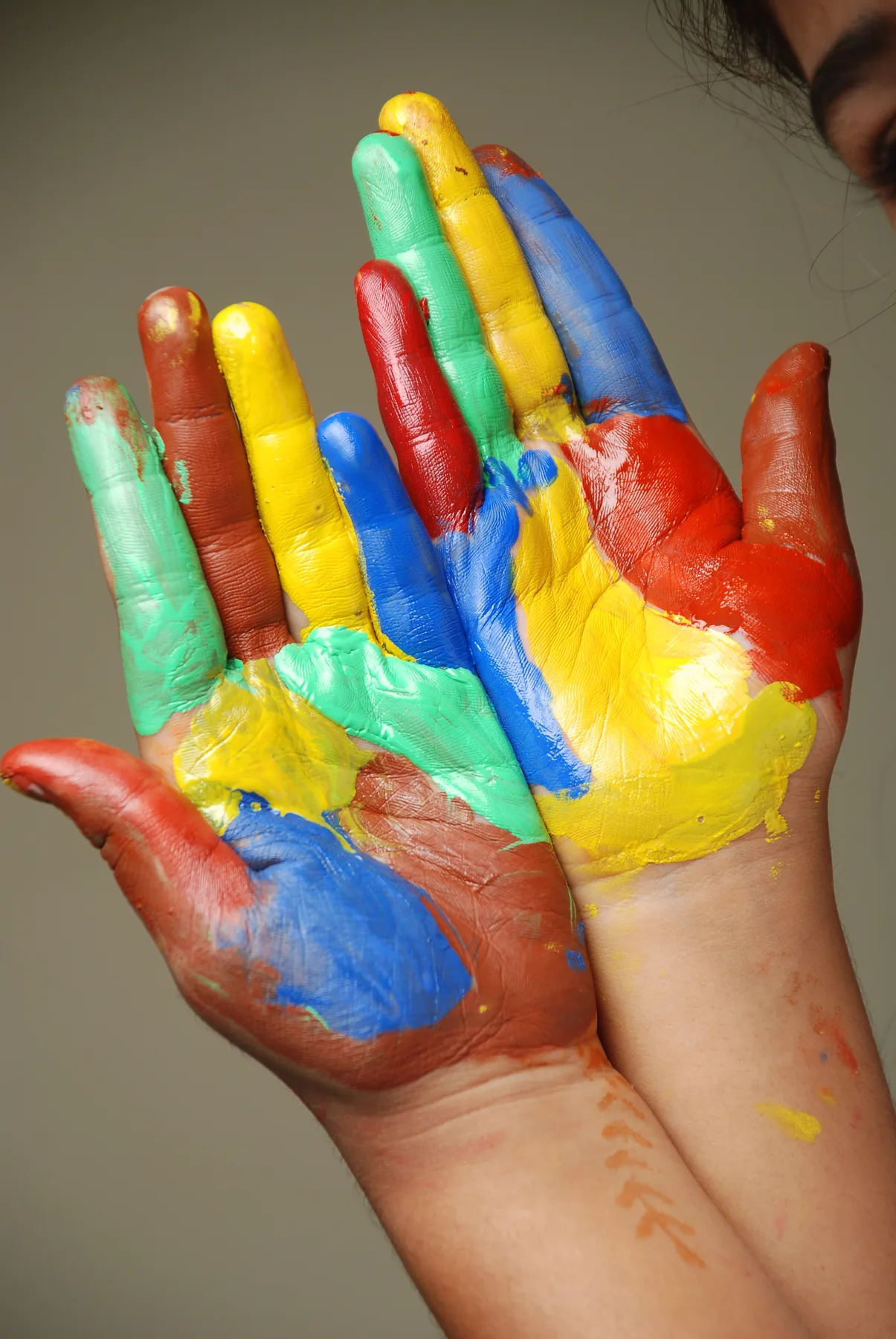 Colour in every hand, documented by The ART Foundation in 2012