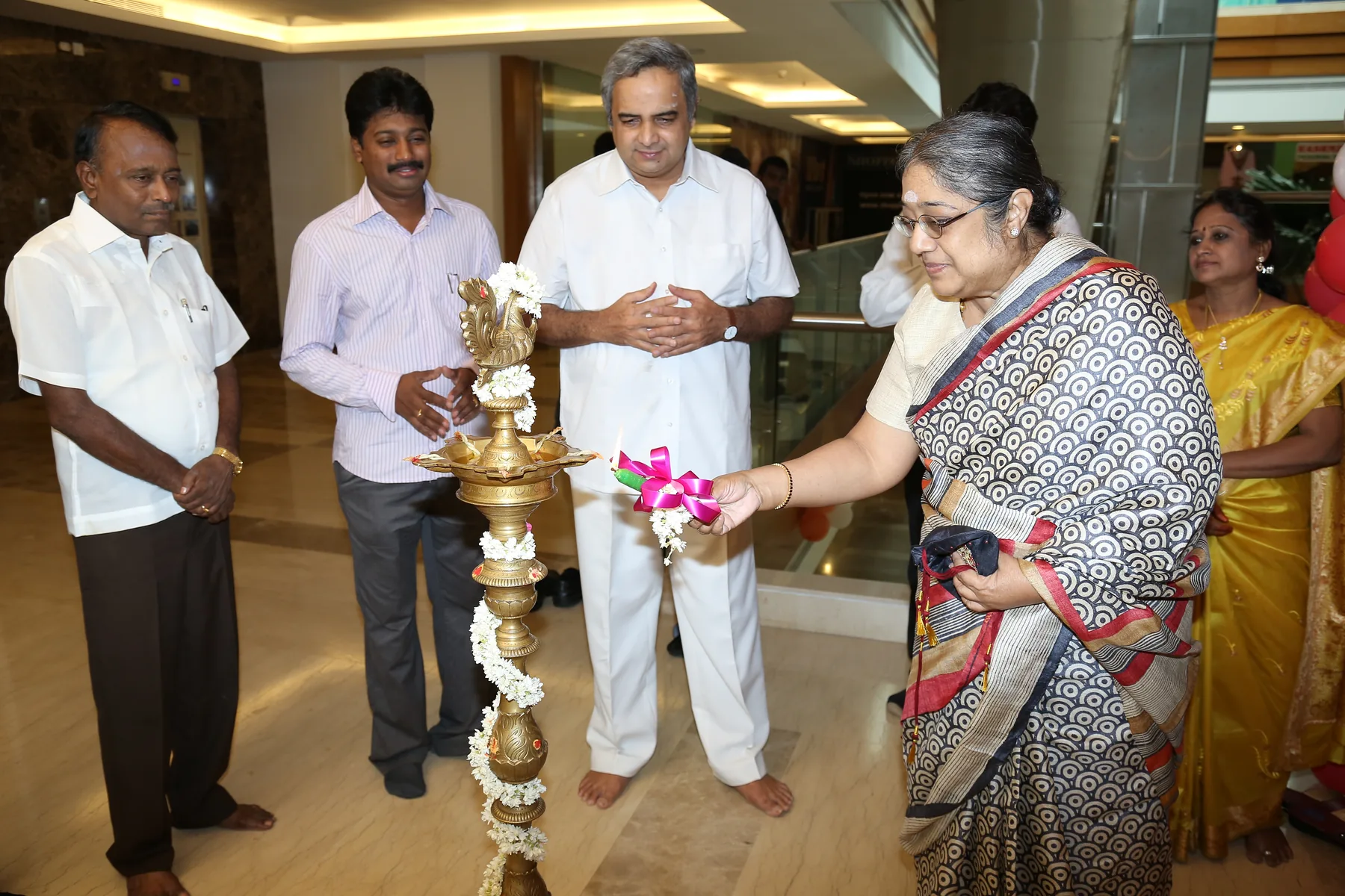 Lighting the exhibition together, documented by The ART Foundation in 2013